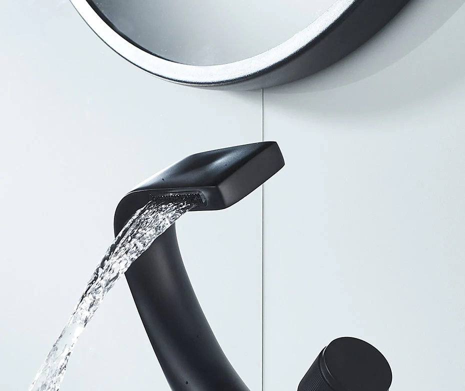 Creative Chrome Waterfall Elegant Faucet - Image 12
