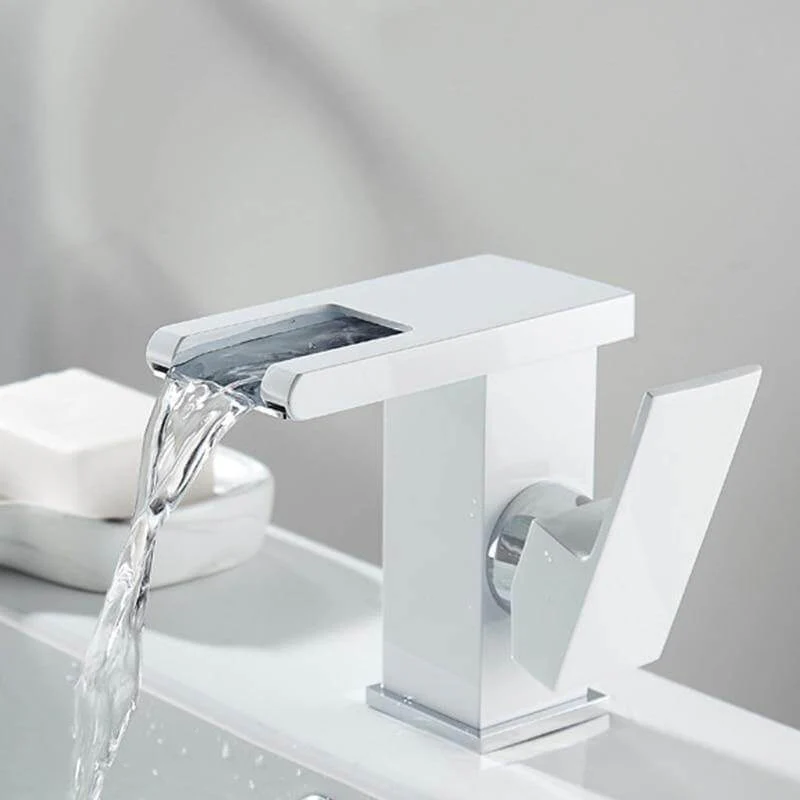 Water Temperature Sensitive LED Bathroom Faucet - Image 13