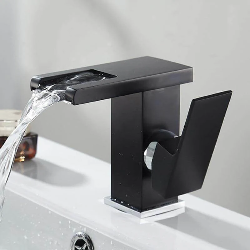 Water Temperature Sensitive LED Bathroom Faucet - Image 6